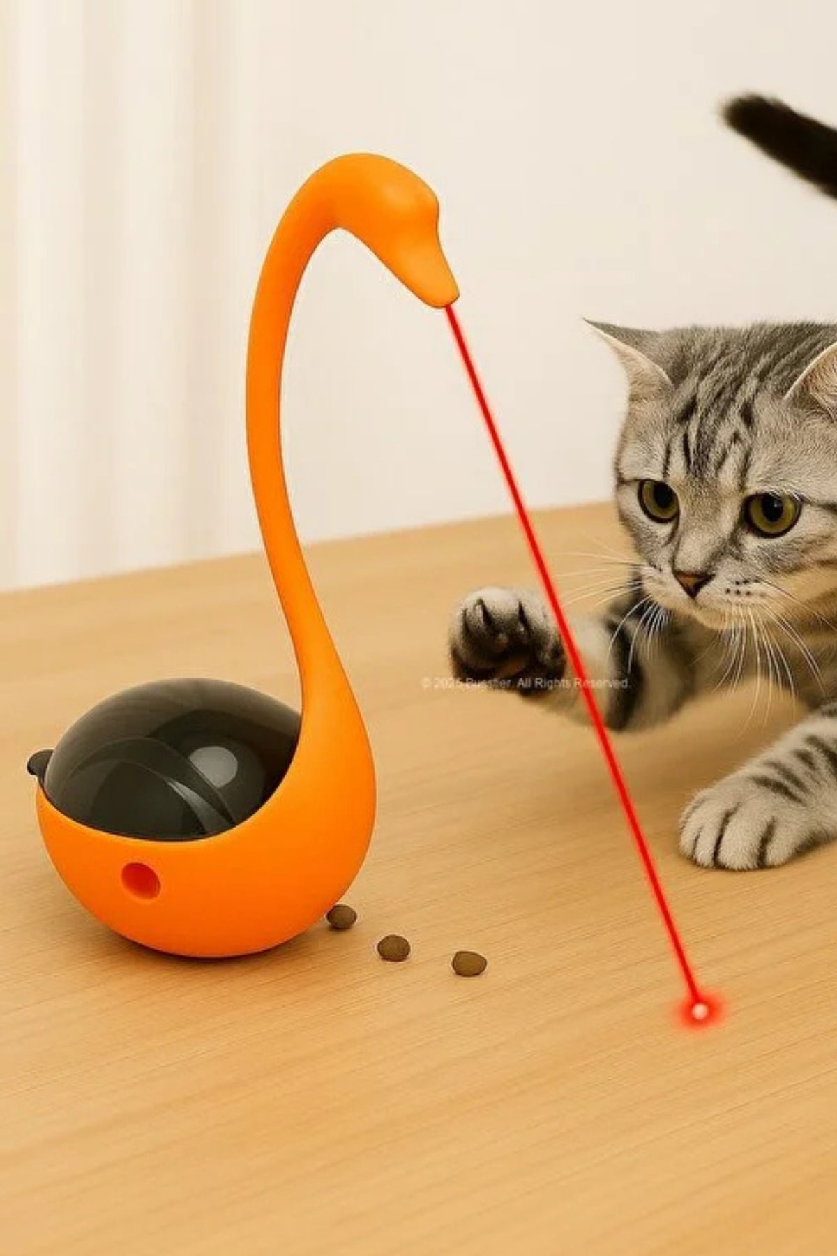 Kuğu Şeklinde Lazerli ve Mama Hazneli Hacıyatmaz Kedi Oyuncağı Turuncu